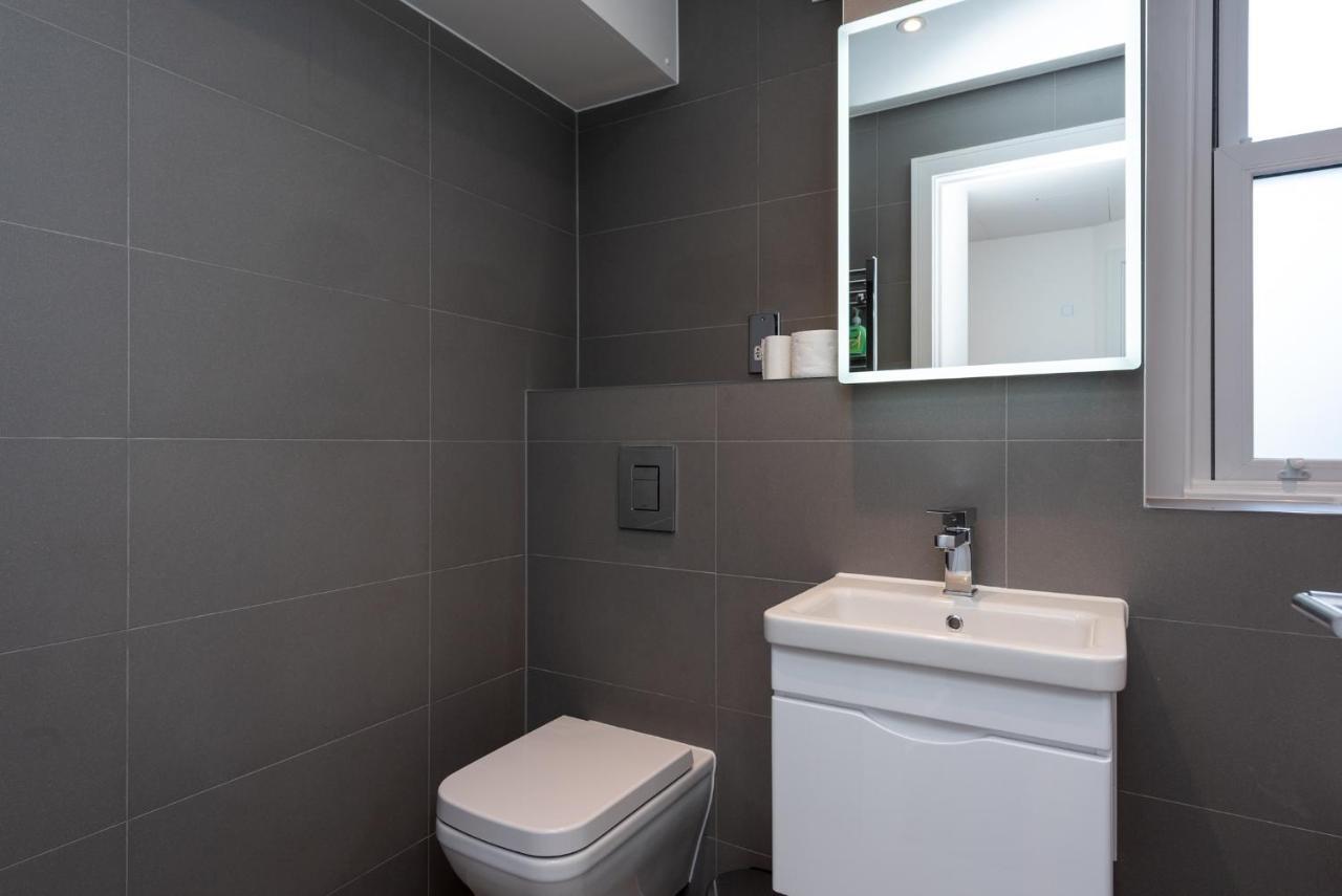 Parkside London Apartment  Bagian luar foto