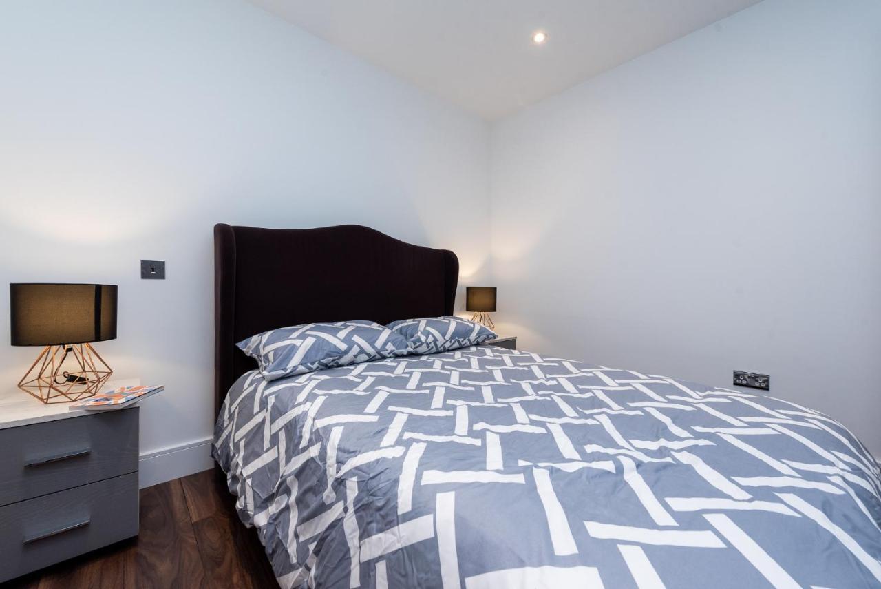 Parkside London Apartment  Bagian luar foto