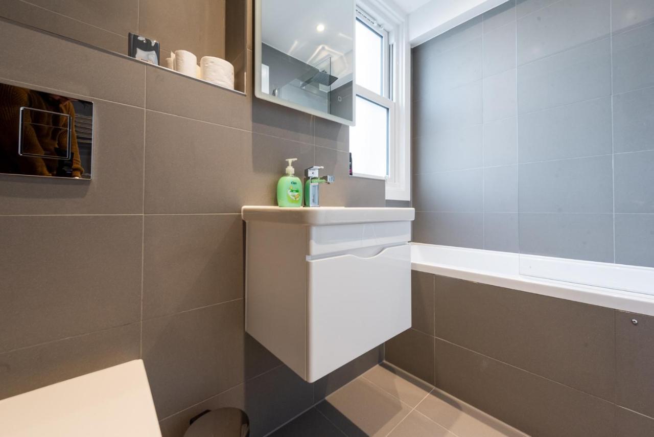 Parkside London Apartment  Bagian luar foto